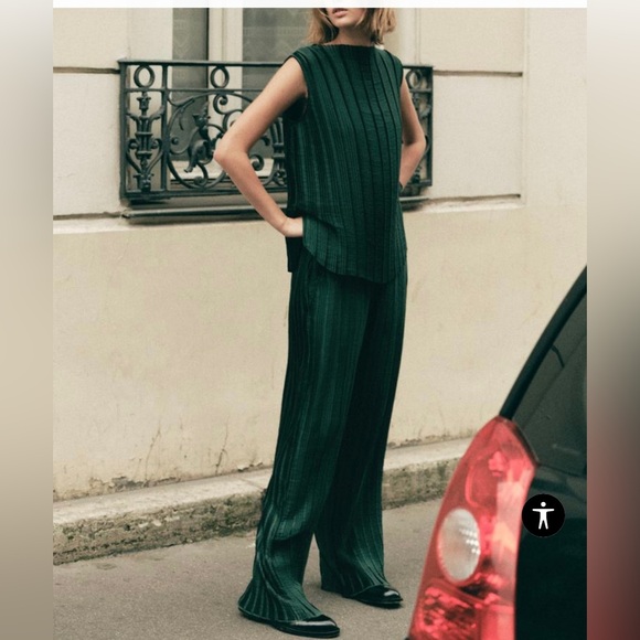 Zara Pleated Green Trousers NWT - Picture 8 of 10